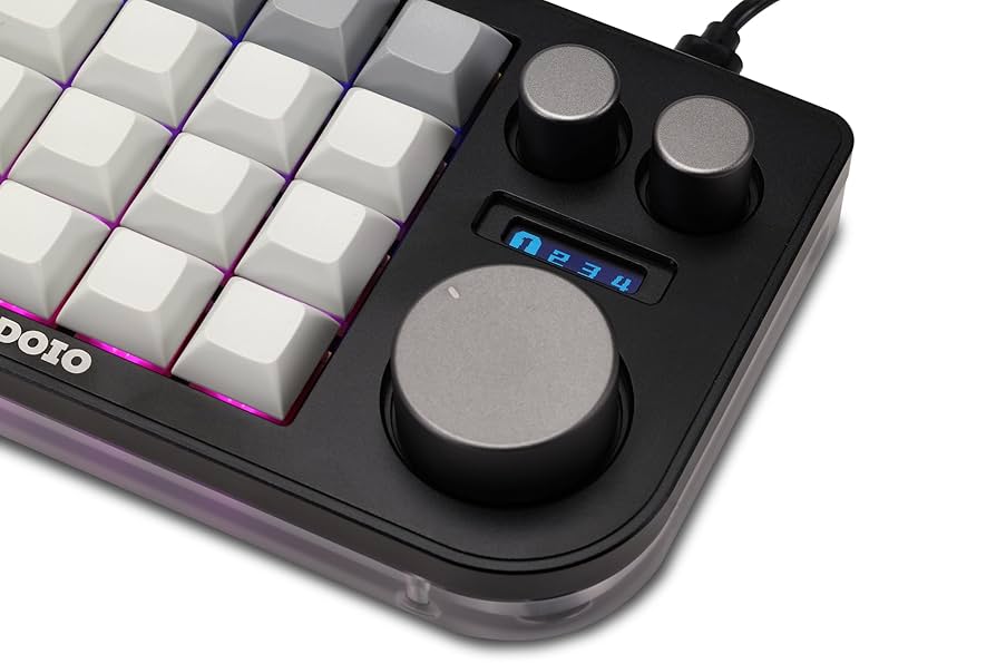 Amazon | KB16 マクロメカニカルキーボードアルミニウム製/片手